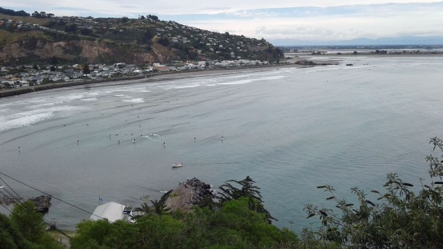 paddleboarders-at-scarborough